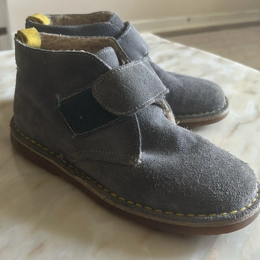 Mini Boden‎ Big Boys Gray Velcro Faux Fur Lined Suede Boots Size 35 (US 4-4.5)